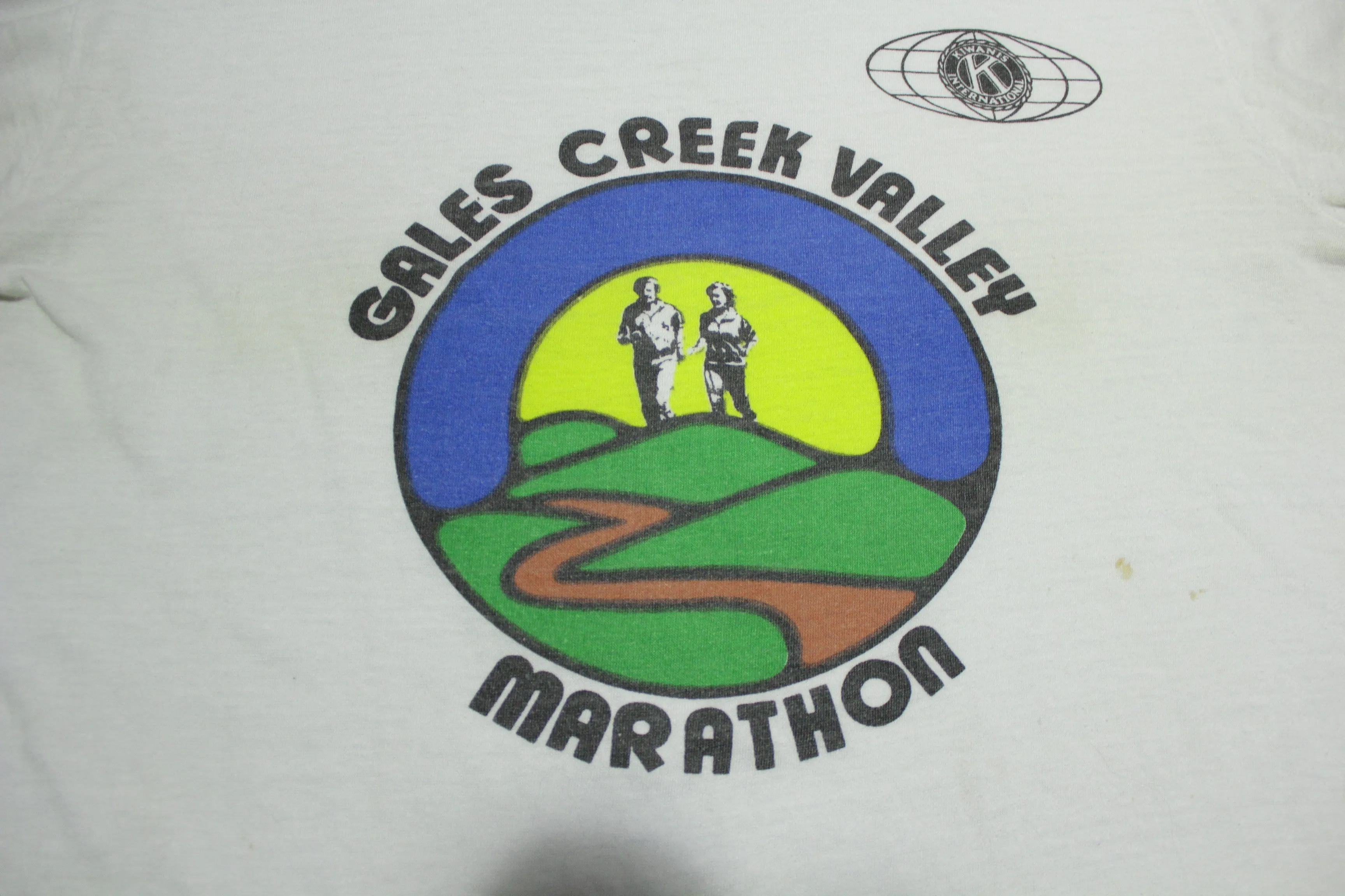 Gales Creek Valley Marathon Vintage 80's Ringer Kiwanis International T-Shirt