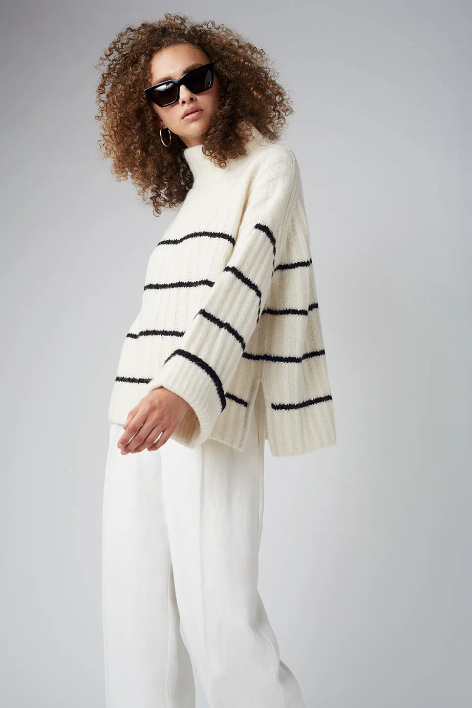 TALIA SWEATER | POWDER BLUE