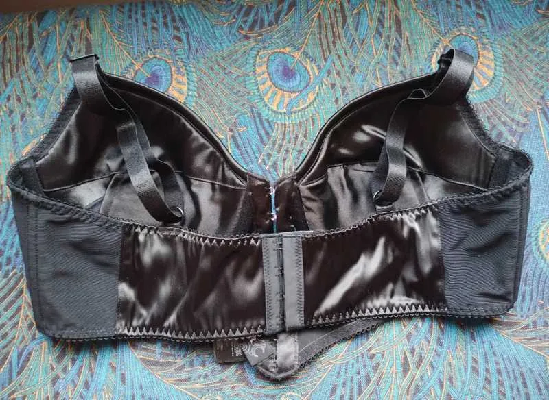 Webutant Bullet Bra Resurrect